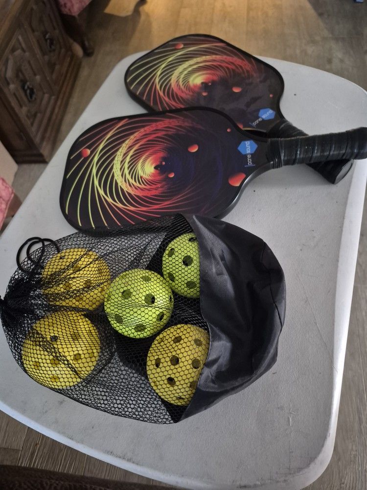 Brand New Pickleball Paddles And Balls