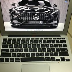 NEW 2015 APPLE MACBOOK AIR 13" INCH 128GB SSD 4GB RAM INTEL i5 QUAD 4