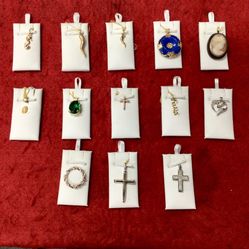 Yellow and White Gold Pendants 💵  💳  💵  Cash and Card Accepted