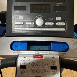 Life Fitness T7 Treadmill