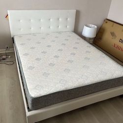 Queen Size Bed Frame With Mattress 