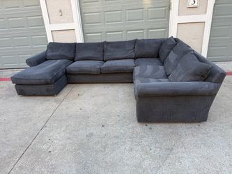 Macy’s Gray 4-Piece Sectional Couch