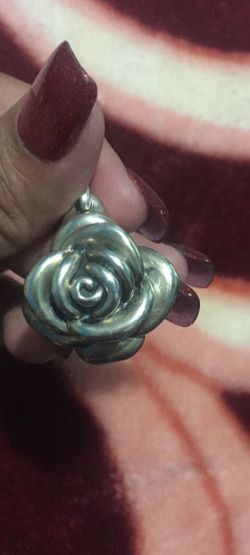 Rose Silver Pendent