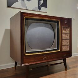 Antique 1950s TV 