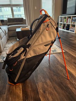 TaylorMade FlexTech Golf Stand Bag