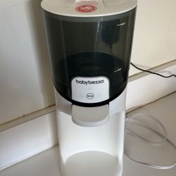 Baby Brezza instant water warmer