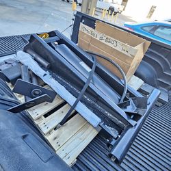 SCISSOR HOIST FOR DUMP TRUCKS OR TRAILER KITS COMES ALL COMPLETED PISTON,HOSE, REMOTE CONTROL,SCISSOR HOIST AND ACCESSORIES DIFERENT PRICES DEPEND CAP