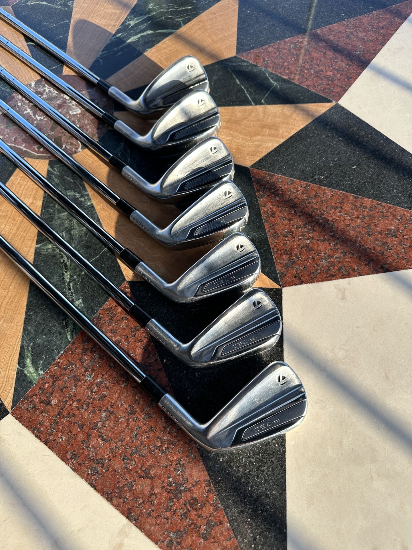 Golf Clubs (Taylormade P790)