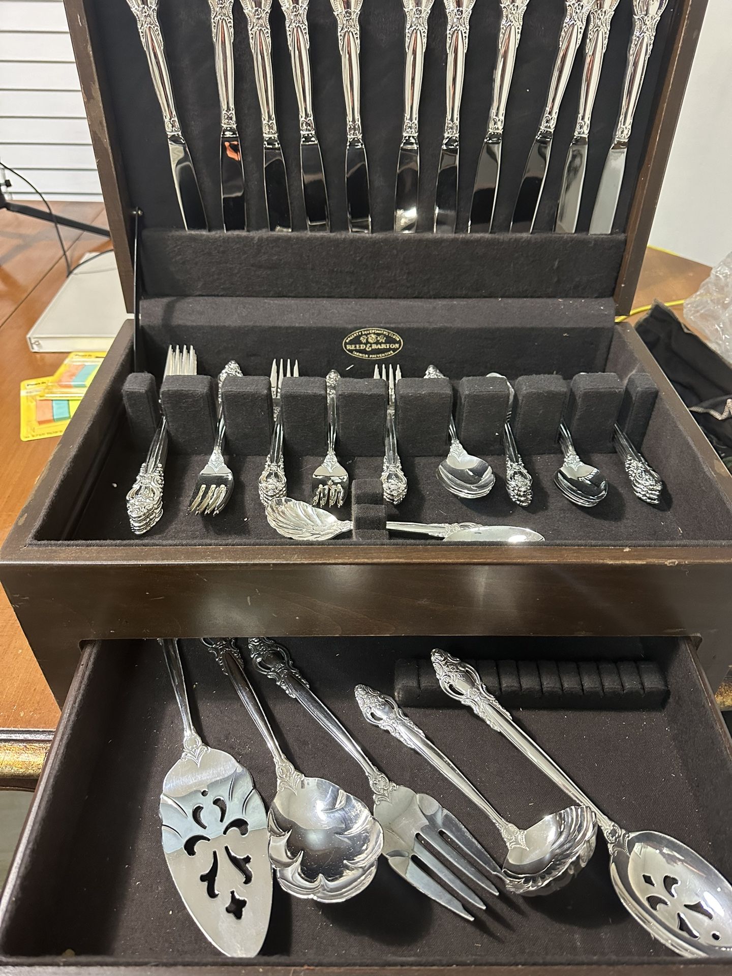 56 pieces set REED and BARTON korea internatoon silverplate