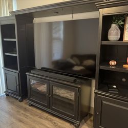 Dark Brown Wood Entertainment Center – Excellent Storage