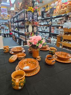 Set de bajia de barro de 17 piesas a solo ($95) tel (contact info removed)