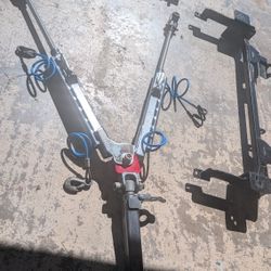Camper -Towing-Falcom Hitch and other hitch all included in pictures $600
