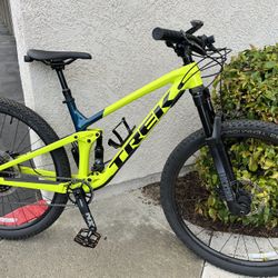 2021 Trek Top Fuel 8. Mountain Bike 