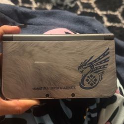 Nintendo 3ds Limited Edition Monster Hunter 4 Ultimate 
