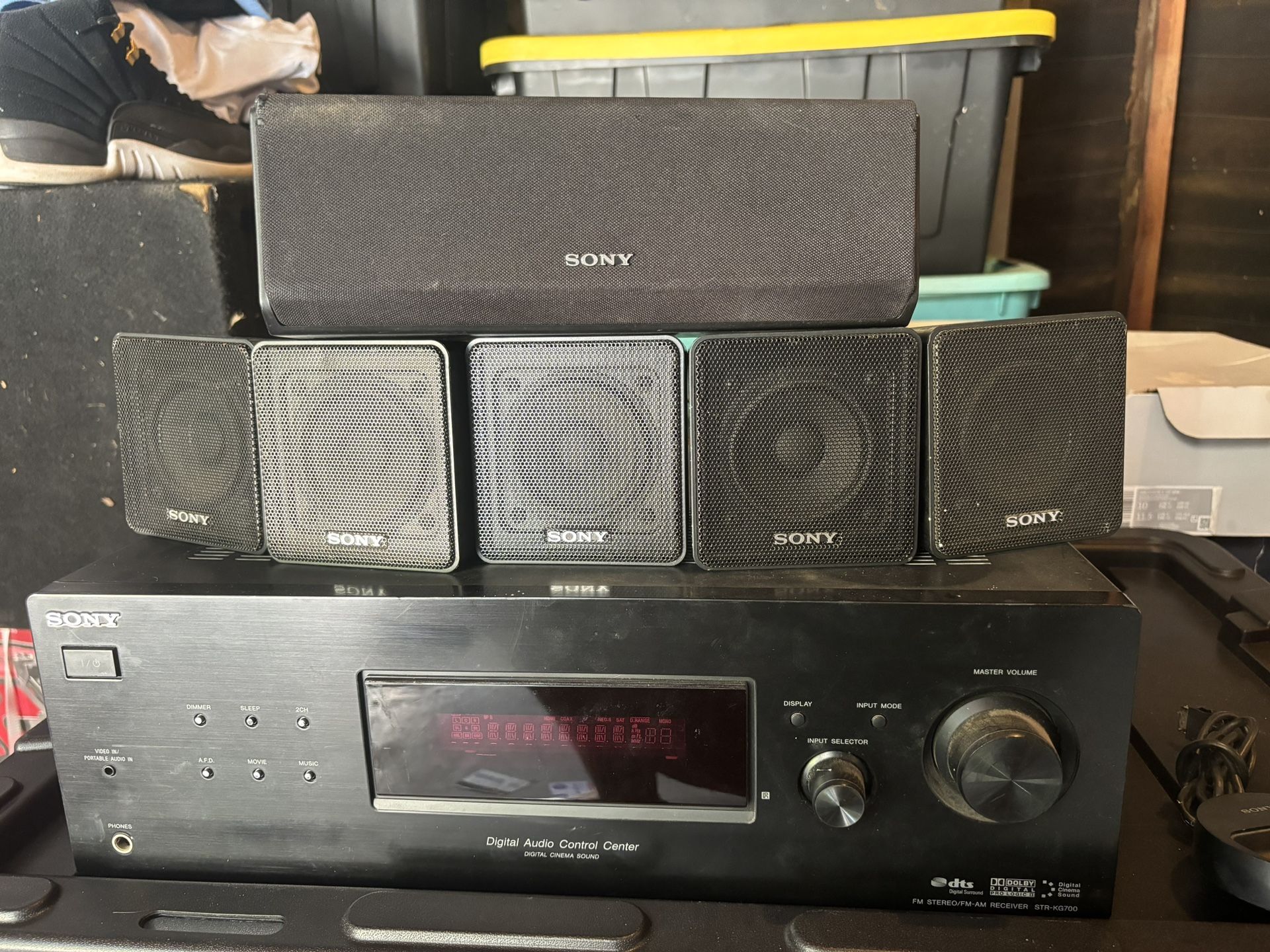 Sony Surround Sound System STR KG700 With Speakers Sony