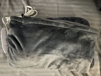 heating blanket 50 x 60 (used)