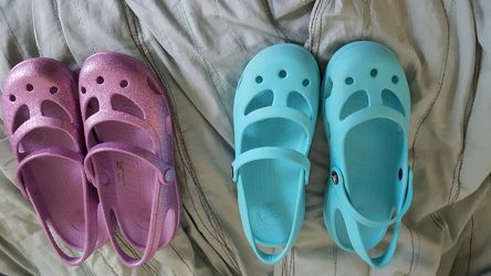 Girls Crocs size 13