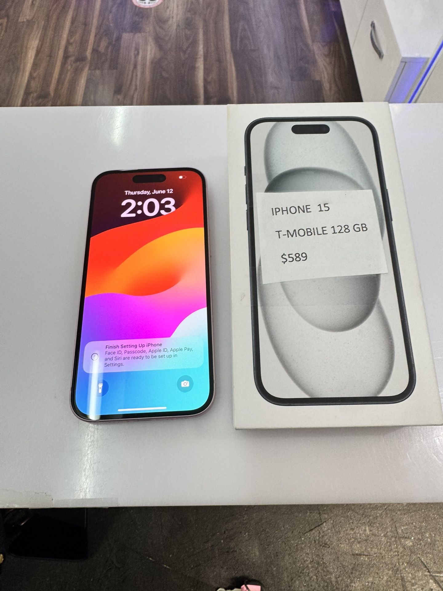iPhone 15 T Mobile 128 Gb Like Brand New
