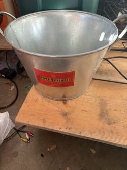 Champagne Bucket 