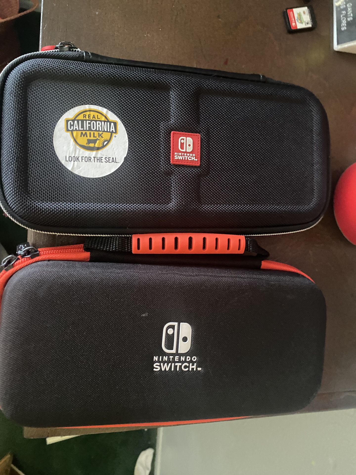 2 Nintendo Switch Cases