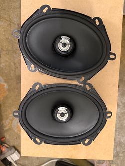 6x8 hertz speakers