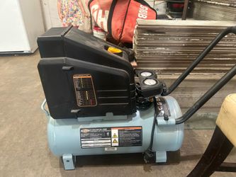Portable air compressor