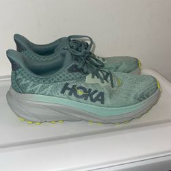 Women’s Hoka Size 11