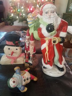 CHRISTMAS TABLE DECORATIONS
