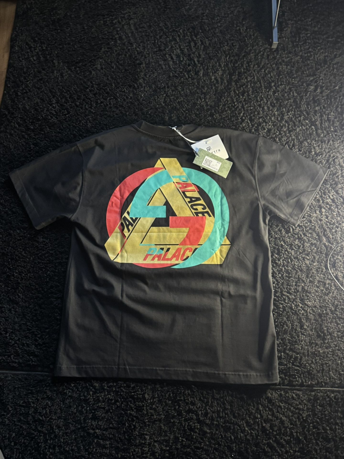 Black Gucci shirt (Large)