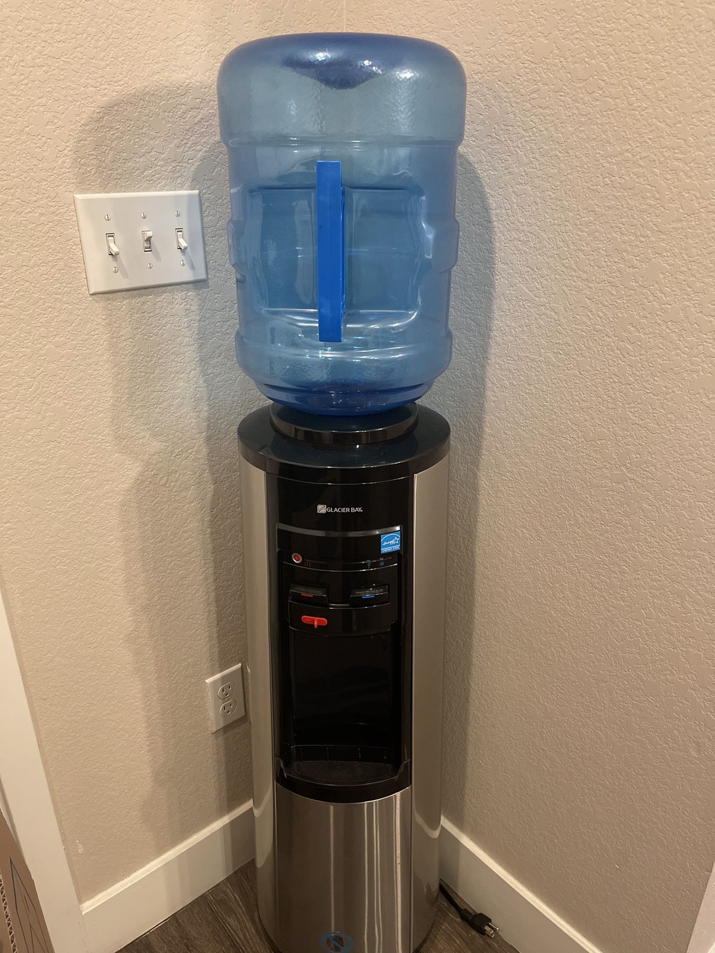 Hot & Cold Water Dispenser 