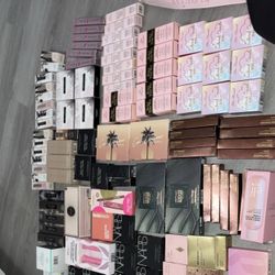 Huge Makeup Lot 