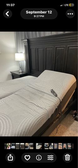 Two Twin adjustable beds with mattress