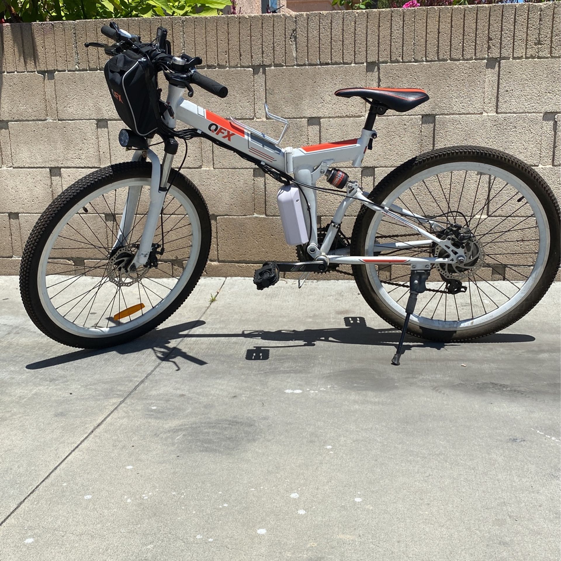 Qfx Electric Bike 250W 26inch