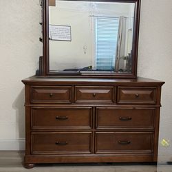 Dresser in great conditions