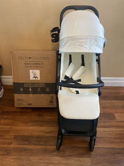 DELTA TRAVEL STROLLER BRAND NEW 🧒🧒👩