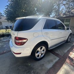 2010 Mercedes-Benz M-Class