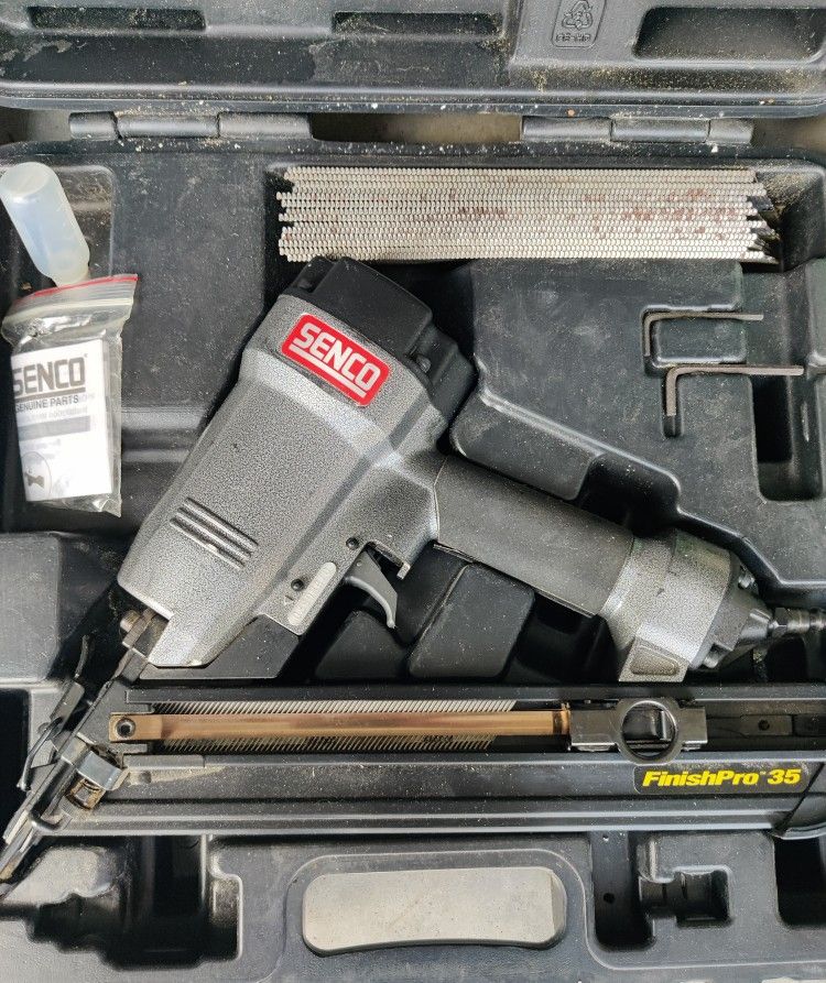 Senco Medium Nail Gun