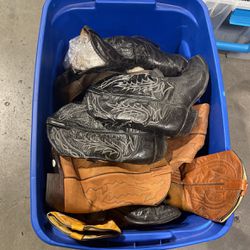 Lot Of Cowboy Boots 