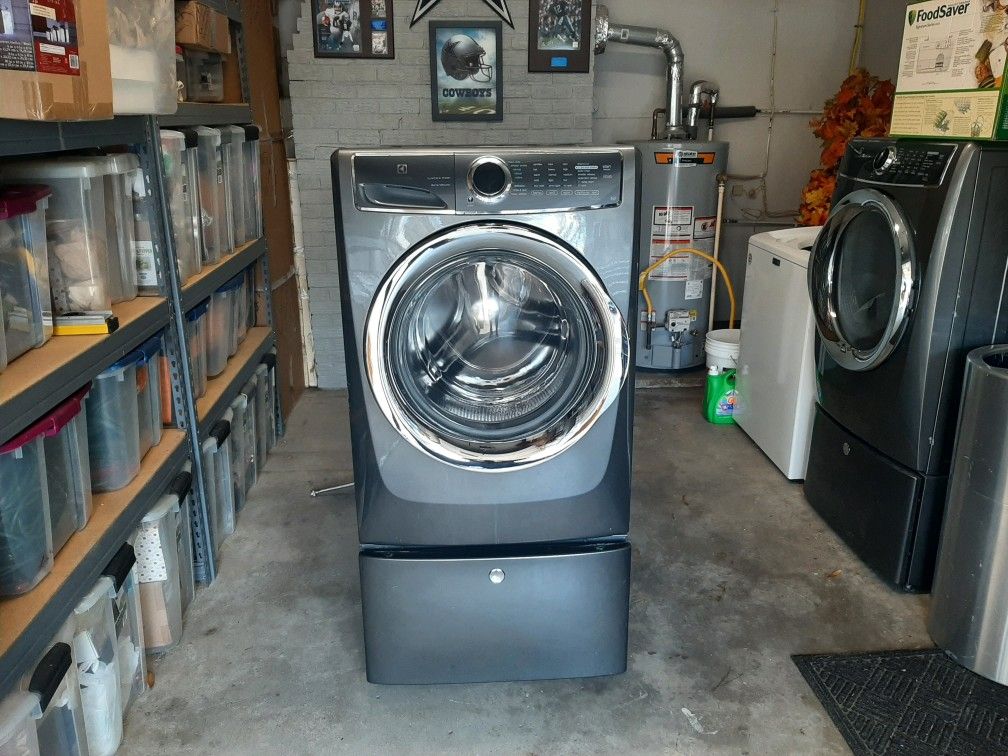 Electrolux  Smart Boost  Washer with pedestal