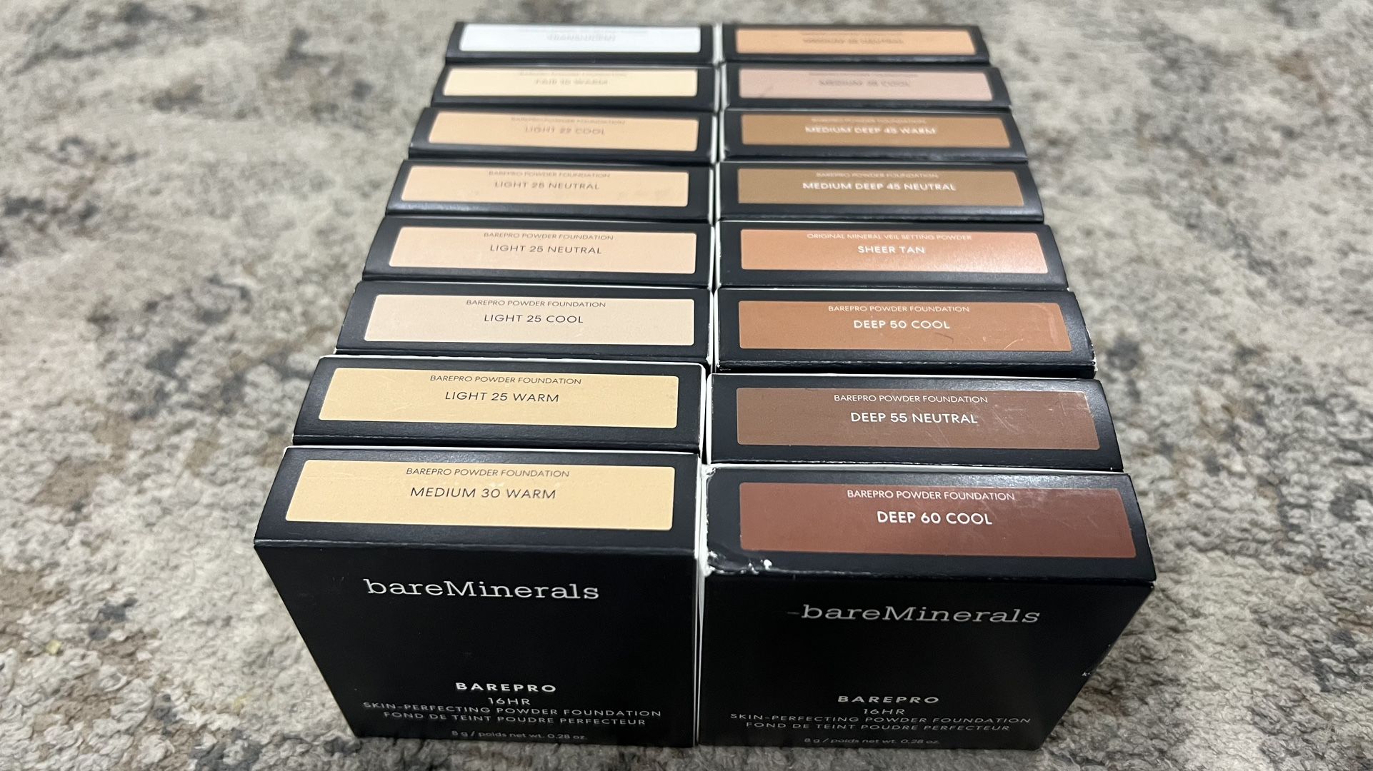 BAREMINERALS BAREPRO 24HR Skin Perfecting Talc-Free Matte Powder Foundation