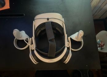 Oculus Quest 2 + Battery Pack