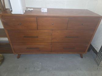 Mid-Century Modern 7-Drawer Wood Dresser