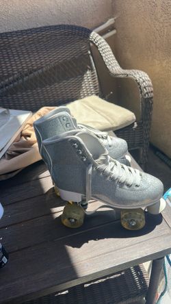 Glitter roller skates size 7 women’s