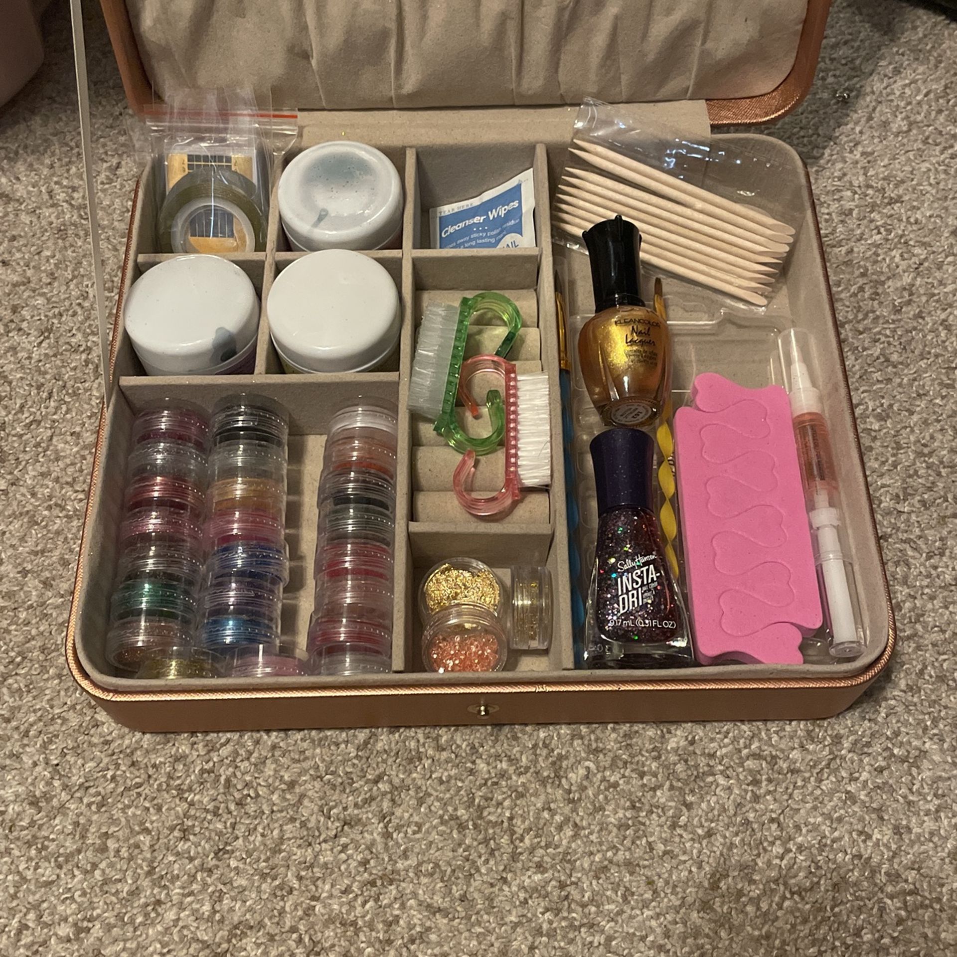 Acrylic nail kit