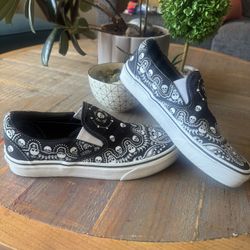 Vans 