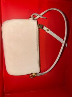 Women’s Louis Vuitton hand bag