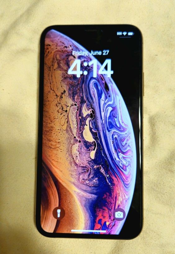 Iphone XS 64GB Unlocked