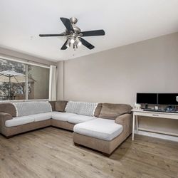 Sectional sofa / couch