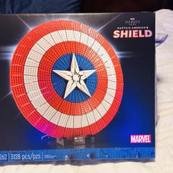 LEGO Marvel Captain America’s Shield Building Model Kit 76262