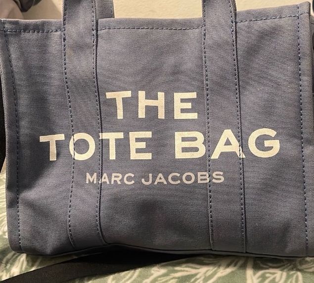Authentic Marc Jacobs THE TOTE BAG